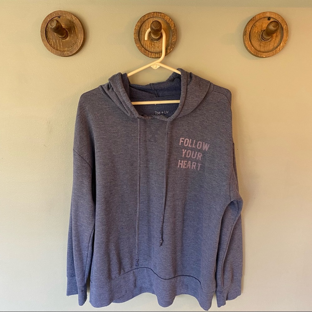 Zoe + Liv blue “Follow your Heart” graphic lightweight hoodie sweatshirt sz XL